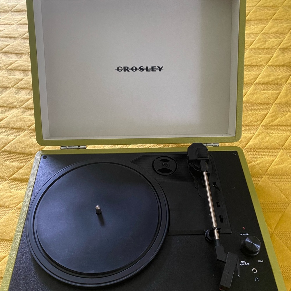 Crosley record player.